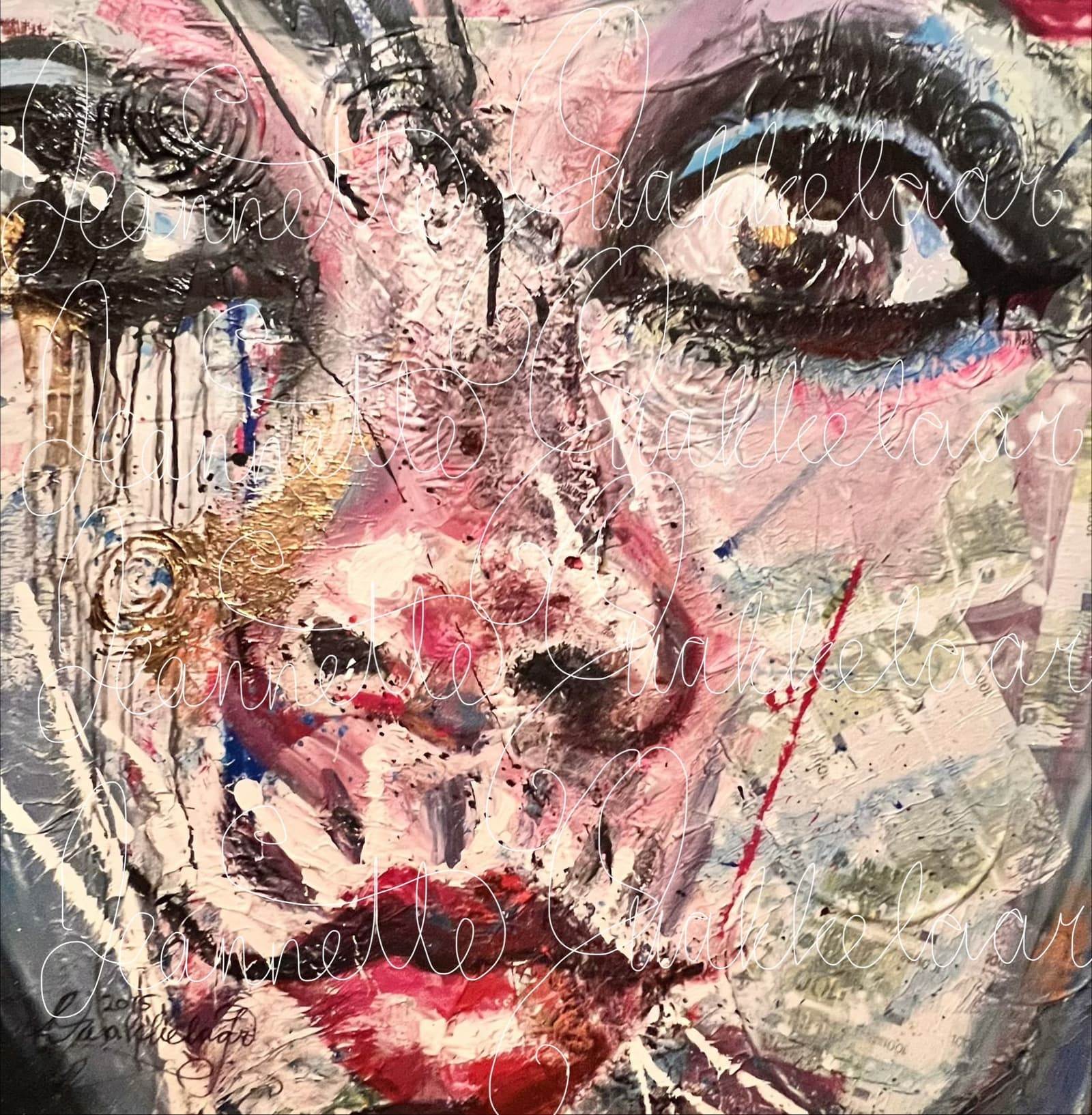 Een kus die door verhalen glijdt.